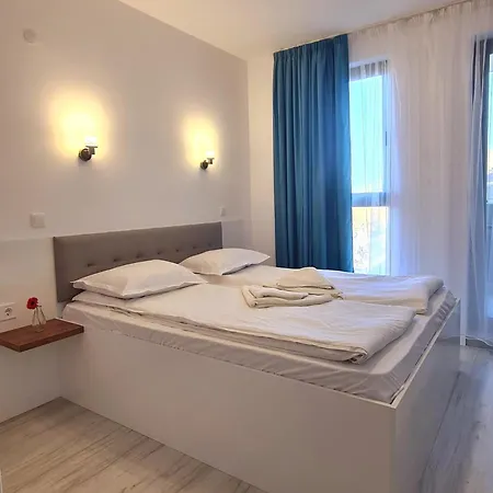 Dolphin Apartment